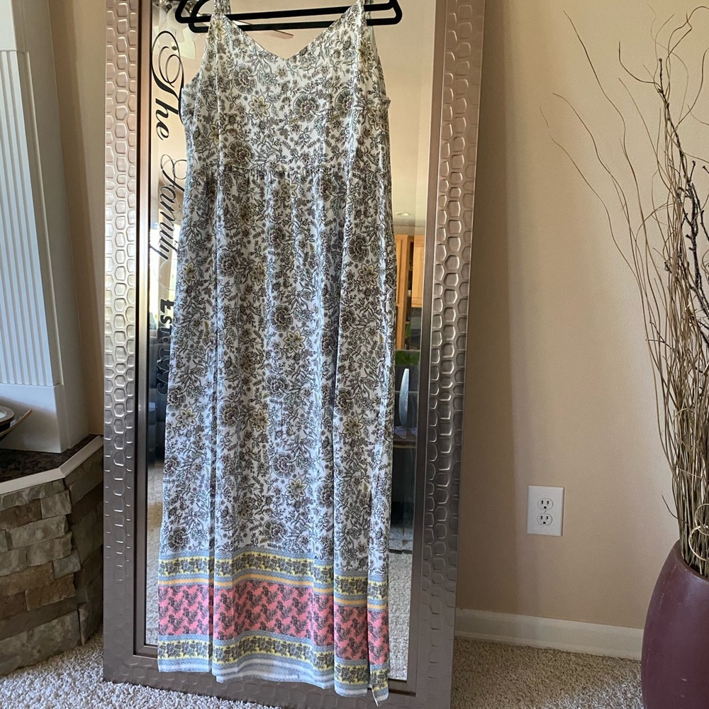 Beautiful summer flowy dress